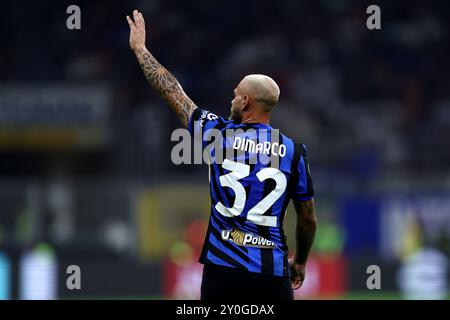 Federico Dimarco du FC Internazionale fait des gestes lors du match de Serie A entre le FC Internazionale et Atalanta BC au Stadio Giuseppe Meazza le 30 août 2024 à Milan Italie . Banque D'Images