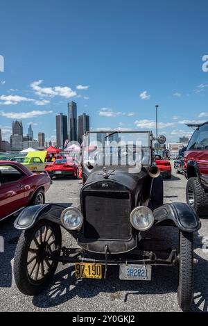 Le Ford Model T 1924 ; un véhicule pionnier dans l'histoire de l'automobile ; est réputé pour sa simplicité, sa durabilité et son rôle dans l'accès à la propriété de la voiture Banque D'Images