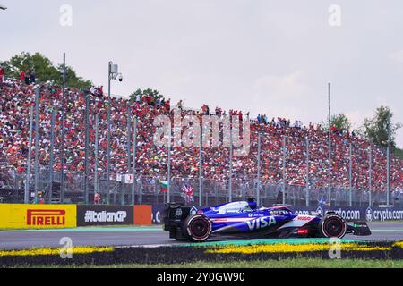 Monza, Italie. 01 Sep, 2024. Daniel Ricciardo de l'Australie au volant de la (03) Visa Cash App RB Formula One Team VCARB 01 lors de la course de formule 1 Pirelli Gran Premio d'Italia 2024 le 1er septembre 2024, Monza, Italie. Crédit : Luca Rossini/E-Mage/Alamy Live News Banque D'Images