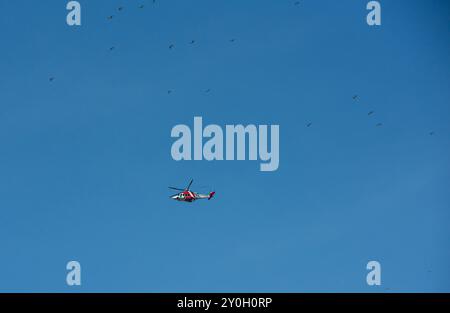 Gothenburg, Suède - 24 juin 2019 : Leonardo AW139 hélicoptère de recherche et de sauvetage de l'Administration maritime suédoise. Banque D'Images