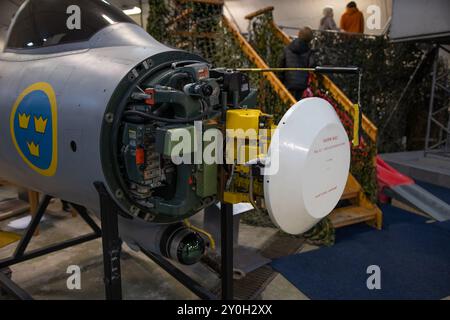 Gothenburg, Suède - 24 septembre 2022 : dôme radar de SAAB JA37 Viggen exposé à Aeroseum Banque D'Images