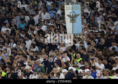 Les supporters de lazio lors du match de football de Serie A SS Lazio vs AC Milan au stade Olimpico le 31 août 2024, à Rome. Banque D'Images