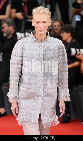 L'actrice britannique Tilda Swinton assiste à la première de The Room Next Door au 81e Festival du film de Venise à Venise, en Italie, le lundi 2 septembre 2024. Photo de Rune Hellestad/ UPI Banque D'Images