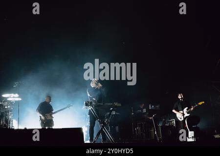 Le collectif britannique massive Attack se produit en direct à turin pour le festival Ther Todays 2024 Banque D'Images