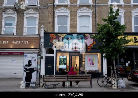 Fresque oculaire sur la galerie d'art contemporain JG, 45 Churchfield Road, Londres W3 6AY Banque D'Images