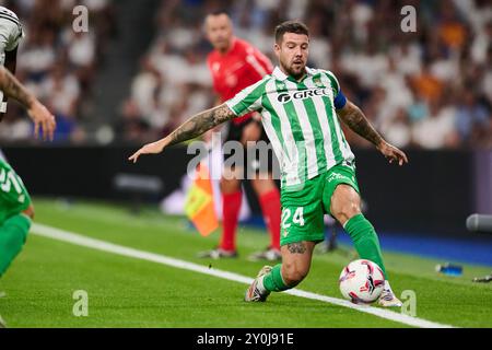 Madrid, Espagne. 03 septembre 2024. MADRID, ESPAGNE - 1er SEPTEMBRE : Aitor Ruibal Right Winger du Real Betis Balompie en action lors du match LaLiga EA Sports entre le Real Madrid et le Real Betis au stade Santiago Bernabeu le 1er septembre 2024 à Madrid, Espagne. (Photo de Francisco Macia/photo Players images/Magara Press) crédit : Magara Press SL/Alamy Live News Banque D'Images