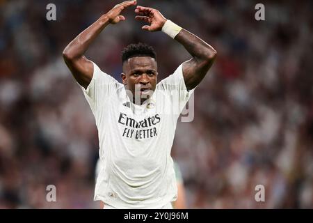 Madrid, Espagne. 03 septembre 2024. MADRID, ESPAGNE - 1er SEPTEMBRE : Vinicius Junior, ailier gauche du Real Madrid, réagit lors du match LaLiga EA Sports entre le Real Madrid et le Real Betis au stade Santiago Bernabeu le 1er septembre 2024 à Madrid, Espagne. (Photo de Francisco Macia/photo Players images/Magara Press) crédit : Magara Press SL/Alamy Live News Banque D'Images