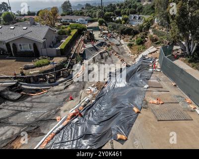 Rancho Palos Verdes, États-Unis. 02 septembre 2024. L'électricité et le gaz ont été coupés à 140 maisons dans la zone Seaview de Rancho Palos Verdes en raison de l'activité du toboggan. Les maisons supplémentaires dans la région seront également coupées de courant, et il y a des évacuations obligatoires en raison de la possibilité que la zone glisse dans la mer. 9/2/2024 Rancho Palos Verdes, CA., USA (photo de Ted Soqui/Sipa photo USA) crédit : Sipa USA/Alamy Live News Banque D'Images