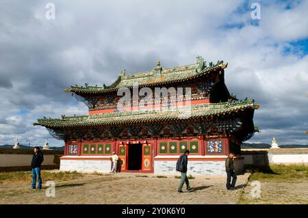 Erdene zuu khiid monastère a été le premier monastère bouddhiste de Mongolie. Il a été construit en 1586 par Abrtai Khaan mais a été terminé 300 ans plus tard Banque D'Images