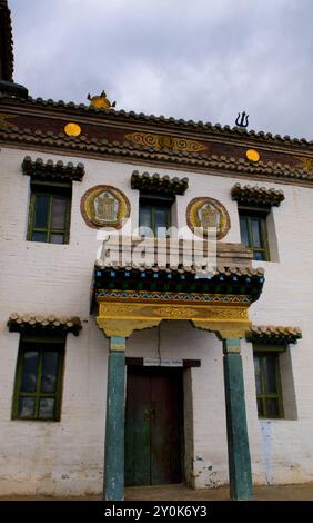 Erdene zuu khiid monastère a été le premier monastère bouddhiste de Mongolie. Il a été construit en 1586 par Abrtai Khaan mais a été terminé 300 ans plus tard Banque D'Images