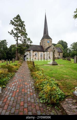 Horsted Keynes, 22 août 2024 : Horsted Keynes Cricket Club - église St Giles Banque D'Images