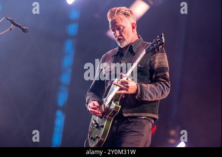 06 juillet 2024 : Josh homme se produit avec Queens of the Stone Age au festival IDays à Milan, en Italie Banque D'Images