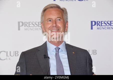 Christian Wulff Bundespraesident a. D Muenchen 03.09.2024 Presseclub Muenchen Pressegespraech mit Christian Wulff Bundespraesident a. D Muenchen *** Christian Wulff ancien président allemand Munich 03 09 2024 Press Club Munich Conférence de presse avec Christian Wulff ancien président allemand Munich Banque D'Images
