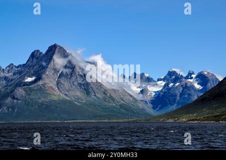 Montagnes autour de Tasermiut Fjprd, Groenland Banque D'Images