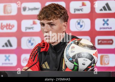Tubize, Belgique. 03 septembre 2024. Le belge Arne Engels photographié lors d'une conférence de presse de l'équipe nationale belge de football Red Devils, au centre d'entraînement de la Royal Belgian Football Association, à Tubize, mardi 03 septembre 2024. Les Red Devils affrontent Israël vendredi, pour l’UEFA Nations League 2025. BELGA PHOTO BRUNO FAHY crédit : Belga News Agency/Alamy Live News Banque D'Images