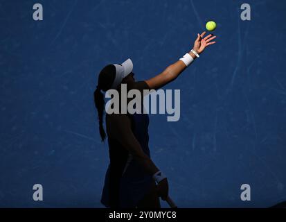 Flushing NY, États-Unis. 02 septembre 2024. **PAS DE JOURNAUX de New York** Jessica Pegula vs Diana Shnaider sur Arthur Ashe Stadium au USTA Billie Jean King National Tennis Center le 2 septembre 2024 à Flushing Queens. Crédit : Mpi04/Media Punch/Alamy Live News Banque D'Images