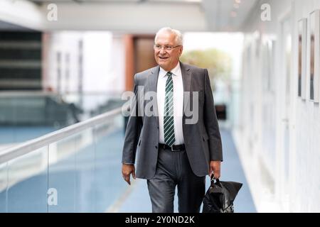 Munich, Allemagne. 03 septembre 2024. Joachim Herrmann (CSU), ministre de l'intérieur de Bavière, arrive pour une réunion de cabinet à la Chancellerie d'État de Bavière à Munich (Bavière) le 3 septembre 2024. Crédit : Matthias Balk/dpa/Alamy Live News Banque D'Images