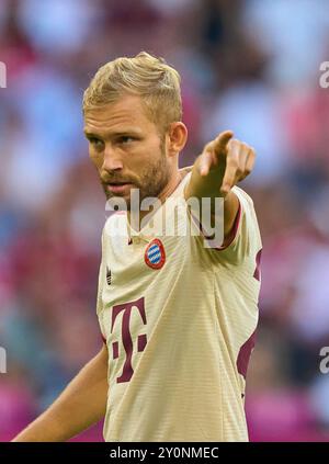 Konrad Laimer, FCB 27 dans le match FC BAYERN MUENCHEN - SC FREIBURG 2-0 le 1 sept. 2024 à Munich, Allemagne. Saison 2024/2025, 1.Bundesliga, FCB, Muenchen, journée 2, 2.Spieltag photographe : ddp images/STAR-images - LA RÉGLEMENTATION DFL INTERDIT TOUTE UTILISATION DE PHOTOGRAPHIES comme SÉQUENCES D'IMAGES et/ou QUASI-VIDÉO - crédit : ddp Media GmbH/Alamy Live News Banque D'Images