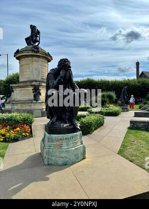 La statue de Hamlet près du mémorial Gower dans les jardins de Bancroft. Banque D'Images