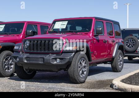 Indianapolis - 1er septembre 2024 : Jeep Wrangler Sport 4X4. Jeep offre le Wrangler Sport avec un moteur V6 VVT de 3,6 l. MY:2024 Banque D'Images