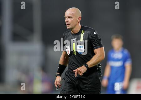 Arbitre Szymon Marciniak de Pologne vu lors du match de football PKO BP Ekstraklasa 2024/2025 entre Stal Mielec et Lech Poznan au stade Municipal. Score final ; Stal Mielec 0:2 Lech Poznan. Banque D'Images