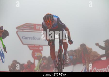 L'Italien Filippo Zana et l'équipe de Jayco Alula ont terminé 2e de l'étape 16 Vuelta à Lagos de Covadonga Banque D'Images