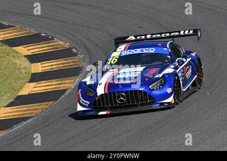 16 Scarperia, Italie - 13 juillet 2024 : Mercedes AMG GT3 de l'équipe AKM MOTORSPORT pilotée par Sandrucci Gustavo et Ferrari Lorenzo en action lors de l'ACI CSAI Banque D'Images