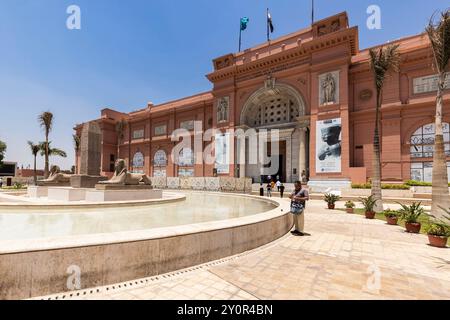 Musée égyptien (musée du Caire), façade de l'extérieur, entrée, le Caire, Egypte, Afrique du Nord, Afrique Banque D'Images