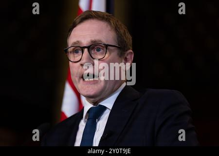 Londres, Royaume-Uni. 03 septembre 2024. Tom Tugendhat, candidat à la direction du Parti conservateur et ministre de la sécurité fantôme, lance sa campagne à l'hôtel Royal Horseguard. Crédit : SOPA images Limited/Alamy Live News Banque D'Images