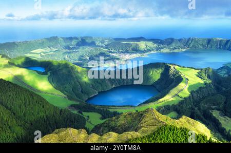 Beau lac de Sete Cidades de drone, Açores, Portugal Europe Banque D'Images