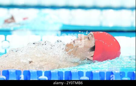 Paris, France. 3 septembre 2024. Le Chinois Wang Lichao participe à la finale masculine du 50 m dos S5 de la natation aux Jeux paralympiques de Paris 2024 à Paris, France, le 3 septembre 2024. Crédit : Gao Jing/Xinhua/Alamy Live News Banque D'Images