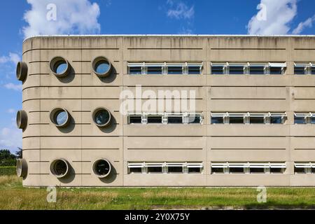 Roskilde Amtsgård, conçu par Knud Munk, 1976 ; Roskilde, Danemark Banque D'Images
