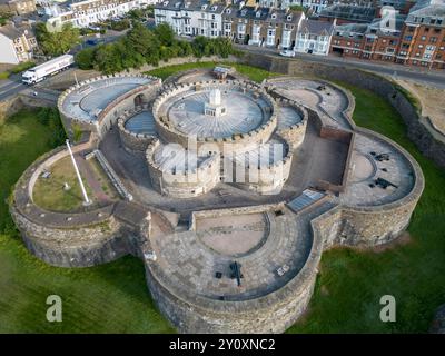 Vue aérienne du château Deal construit par henri VIII vers 1540 sur la côte du kent Banque D'Images