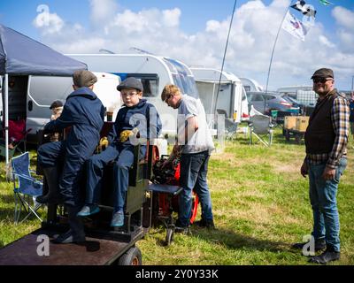 SAINT BURYAN ST BURYAN RALLYE VAPEUR ET TRACTEUR ET EXPOSITION DE VOITURES ANCIENNES, VÉLO ET CHIEN Banque D'Images