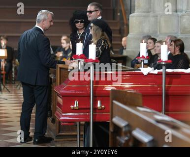 ABD0026 20240831 - Richard Lugner Funeral, Farewell and Memorial service, Holy Mass, tenu Stephen's Cathedral, Vienna, Austria, le 31 août 2024. Norbert Hofer (FPÖ) condoléances Christina Lugner et Jacqueline Lugner - 20240831 PD0967 Banque D'Images