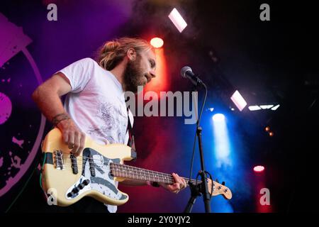 Trondheim, Norvège. 17 août 2024. Le groupe punk norvégien anti-Lam Front perferm un concert live lors du festival de musique norvégien Pstereo Festival 2024 à Trondheim. Banque D'Images
