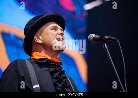 Trondheim, Norvège. 17 août 2024. Le groupe pop norvégien Tre Små Kinesere perferms un concert live lors du festival de musique norvégien Pstereo Festival 2024 à Trondheim. Banque D'Images