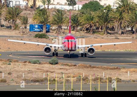 Airbus A320 de la compagnie aérienne Edelweiss Air à l'aéroport de Gando Banque D'Images