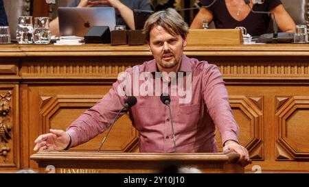 Hambourg, Allemagne. 04th Sep, 2024. Michael Gwosdz, député des Verts au Parlement de Hambourg, intervient lors de l'heure d'actualité du Parlement de Hambourg. Crédit : Markus Scholz/dpa/Alamy Live News Banque D'Images