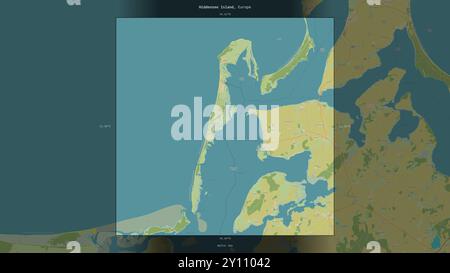 L'île de Hiddensee dans la mer Baltique, appartenant à l'Allemagne, décrite et mise en évidence sur une carte topographique de style humanitaire OSM Banque D'Images