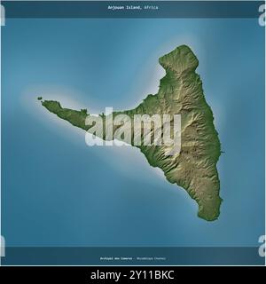 Île d'Anjouan dans le canal du Mozambique, appartenant aux Comores, recadrée en carré sur une carte d'altitude en couleur Banque D'Images