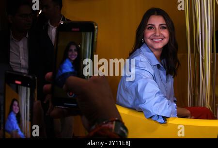Mumbai, Inde. 04th Sep, 2024. Anushka Sharma, actrice de Bollywood, sourit lors d'un appel photo à l'événement 'Slurrp Farm' à Mumbai. (Photo par Ashish Vaishnav/SOPA images/SIPA USA) crédit : SIPA USA/Alamy Live News Banque D'Images
