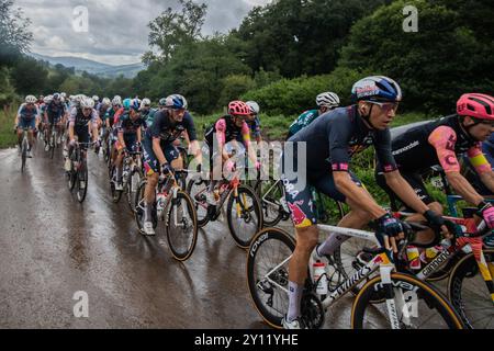 Cotiello, Espagne. 4 septembre 2024 - Pelotón. Vuelta Ciclista a España 2024. Crédit : Javier Fernández Santiago / Alamy Live News Banque D'Images