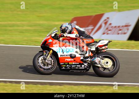 SUPER VÉLOS BRITANNIQUES @ CADWELL PARK 2024 Banque D'Images