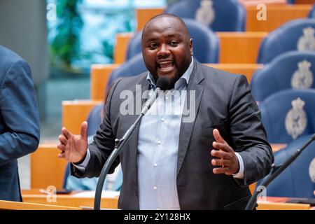 Den Haag, pays-Bas. 03 septembre 2024. DEN HAAG, PAYS-BAS - 3 SEPTEMBRE : Mpanzu Bamenga (D66) pendant le débat plénier à la Tweede Kamer le 3 septembre 2024 à Den Haag, pays-Bas (photo de John Beckmann/Orange Pictures) crédit : Orange pics BV/Alamy Live News Banque D'Images