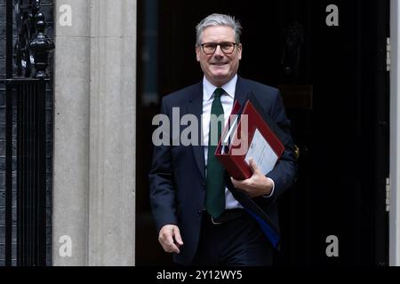 Londres, Royaume-Uni. 04th Sep, 2024. Le premier ministre Keir Starmer quitte le 10 Downing Street pour se rendre au Parlement pour répondre aux questions du premier ministre à Londres. Crédit : SOPA images Limited/Alamy Live News Banque D'Images