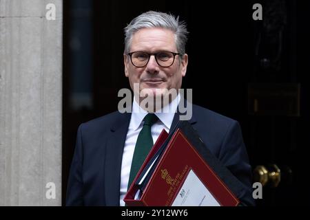 Londres, Royaume-Uni. 04th Sep, 2024. Le premier ministre Keir Starmer quitte le 10 Downing Street pour se rendre au Parlement pour répondre aux questions du premier ministre à Londres. Crédit : SOPA images Limited/Alamy Live News Banque D'Images