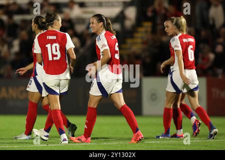 Borehamwood, Royaume-Uni. 04th Sep, 2024. Caitlin Foord d'Arsenal Women célèbre son quatrième et sixième buts d'Arsenal lors de la première manche de l'UEFA Women's Champions League entre Arsenal Women et Rangers Women à Meadow Park, Borehamwood, Angleterre, le 4 septembre 2024. Photo de Joshua Smith. Utilisation éditoriale uniquement, licence requise pour une utilisation commerciale. Aucune utilisation dans les Paris, les jeux ou les publications d'un club/ligue/joueur. Crédit : UK Sports pics Ltd/Alamy Live News Banque D'Images