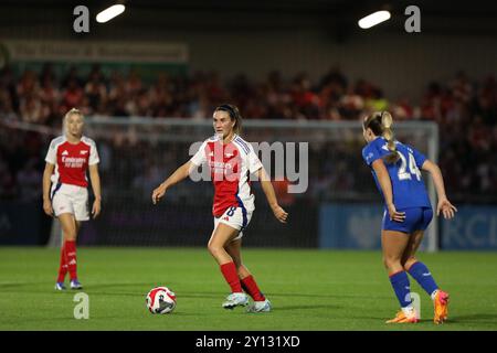 Borehamwood, Royaume-Uni. 04th Sep, 2024. Mariona Caldentey d'Arsenal Women sur le ballon lors du match de l'UEFA Women's Champions League Round 1 entre Arsenal Women et Rangers Women à Meadow Park, Borehamwood, Angleterre, le 4 septembre 2024. Photo de Joshua Smith. Utilisation éditoriale uniquement, licence requise pour une utilisation commerciale. Aucune utilisation dans les Paris, les jeux ou les publications d'un club/ligue/joueur. Crédit : UK Sports pics Ltd/Alamy Live News Banque D'Images