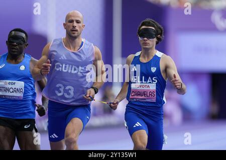 Saint-Denis, France. 4 septembre 2024. GHAVELAS Athanasios (GRE) Athlétisme : 100m T11 hommes Round 1 lors des Jeux Paralympiques de Paris 2024 au stade de France à Saint-Denis, France . Crédit : AFLO SPORT/Alamy Live News Banque D'Images